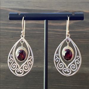 NEW 925 Sterling Silver & Garnet Bali Earrings